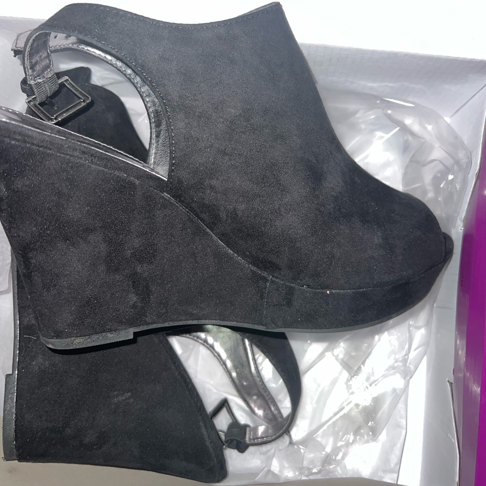 Black suede wedges